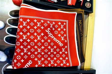 supreme bandana louis vuitton replica|louis vuitton x supreme 2017.